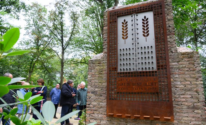 Kunstwerk in het Bezinningsbos geopend op 27 september 2024.